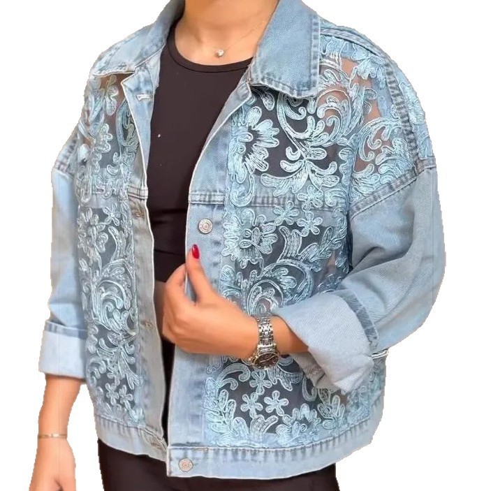 Chaqueta Vaquera con Encaje para Mujer | Cazadora Cropped de Denim Azul Claro | Informal y Elegante - Imagen 3