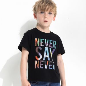 Camiseta con Letras para Niño | Negra | Tallas 90-120 cm | Ropa Moderna para Diario y Colegio | TiendasFR