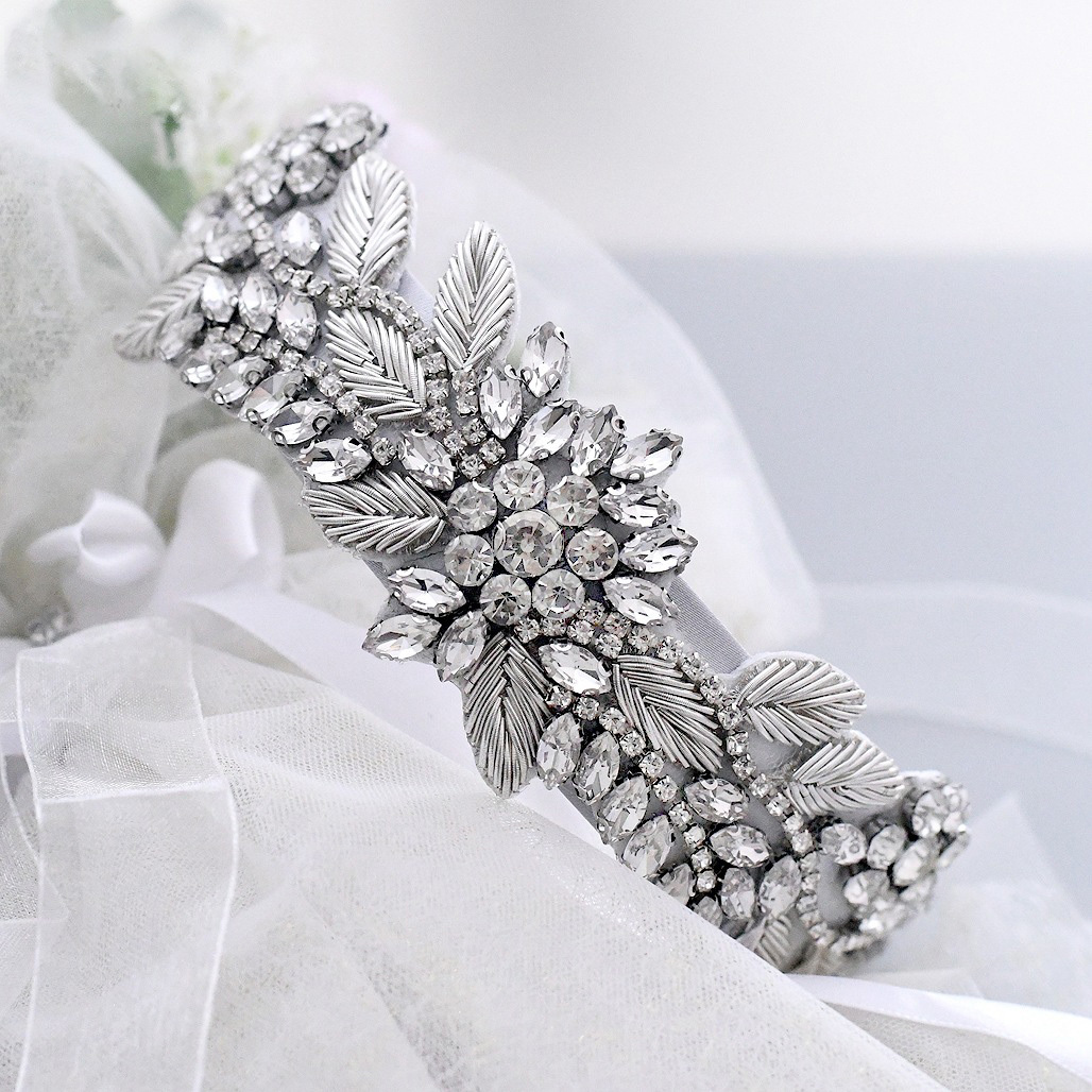 Diadema de Alta Gama con Diamantes | Accesorio Brillante | Color Gris | Eventos Especiales | TiendasFR - Imagen 5