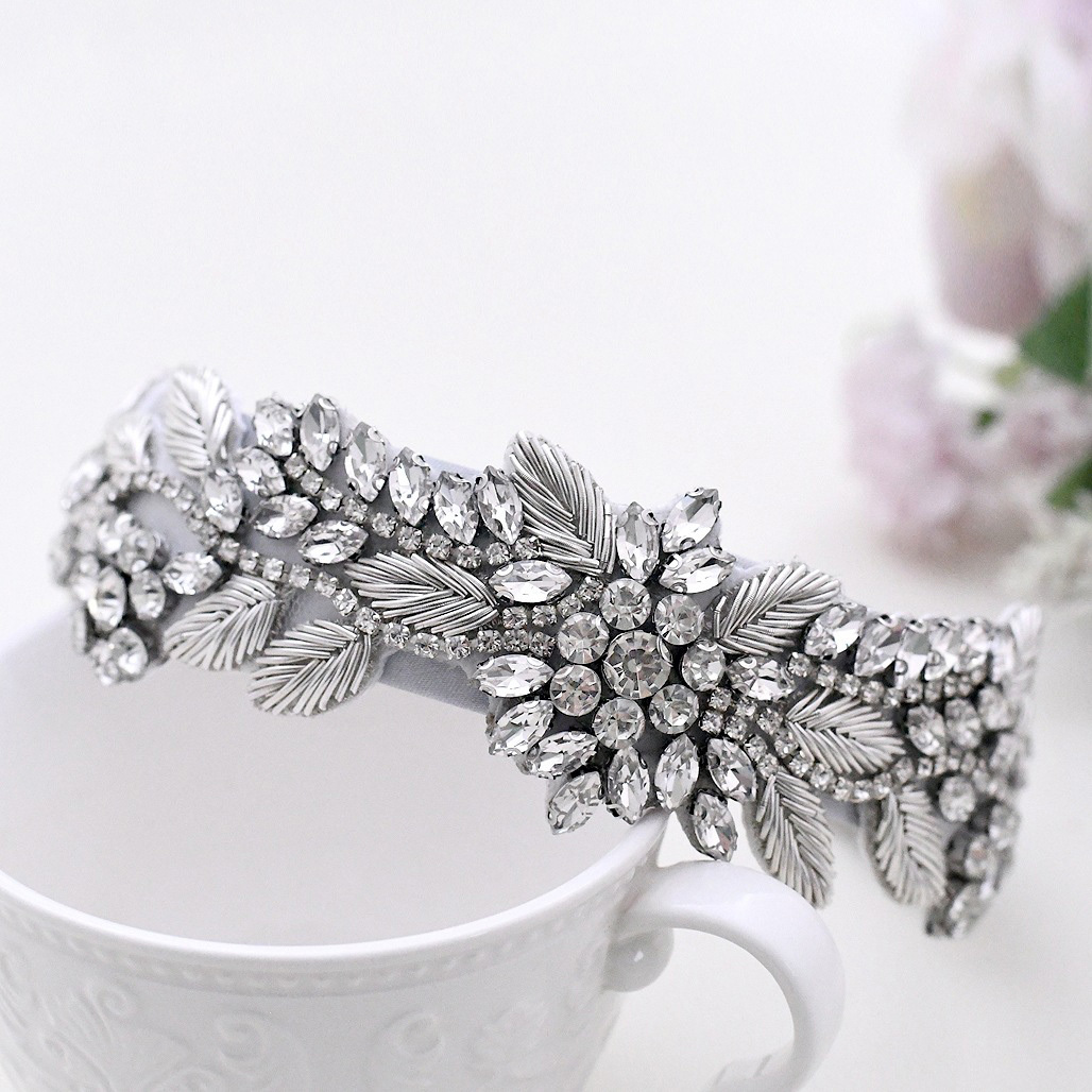 Diadema de Alta Gama con Diamantes | Accesorio Brillante | Color Gris | Eventos Especiales | TiendasFR - Imagen 2