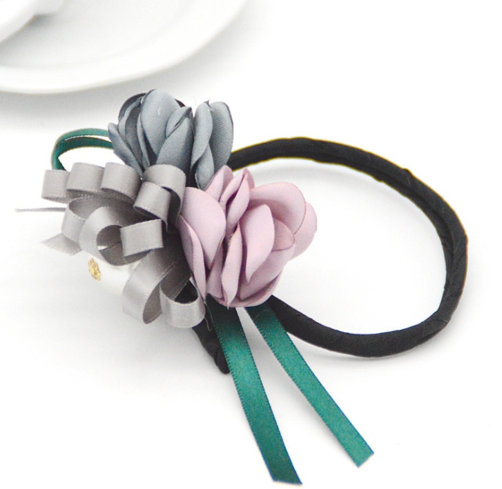 Pinza de Pelo Coreana con Flor y Perlas | Coletero Decorativo | Accesorio Elegante para Mujer y Niña | TiendasFR - Imagen 2