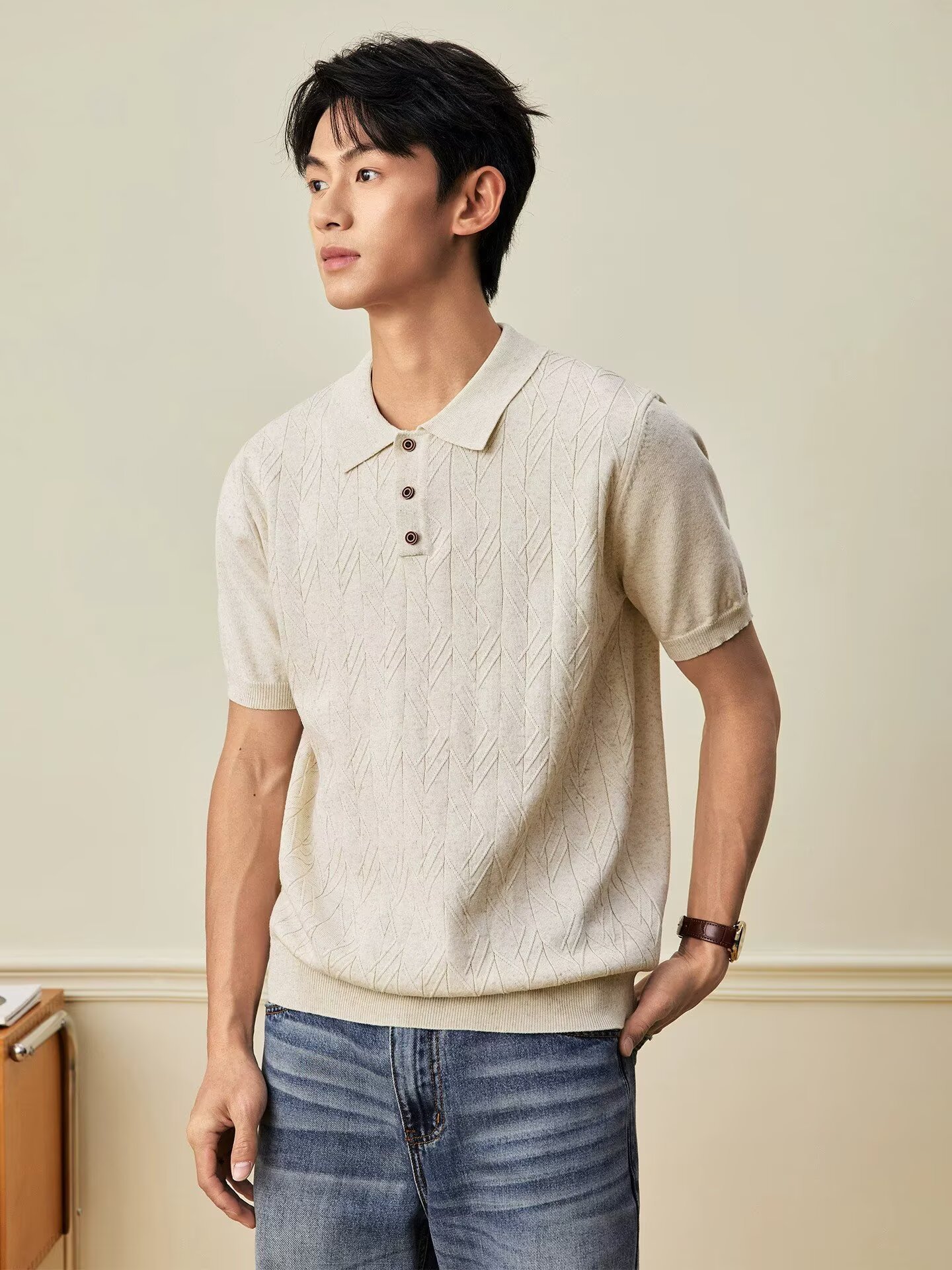 Camiseta de Punto Retro Estilo Japonés para Hombre | Albaricoque y Casual - Imagen 4