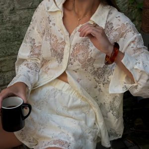 Conjunto de Camisa Oversize y Shorts de Encaje Floral | Dos Piezas Romántico Verano | Talla Única