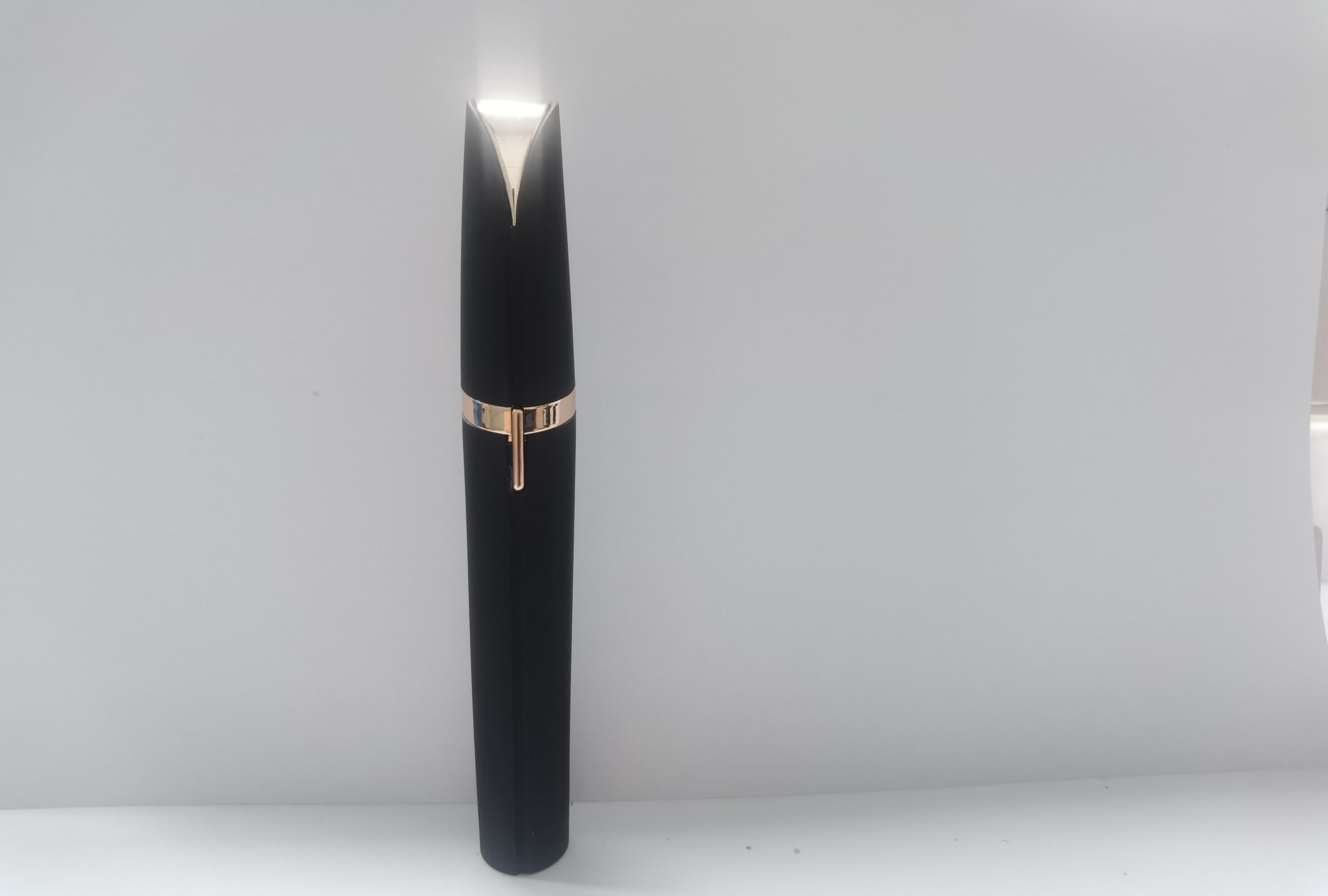 Mini Recortador de Cejas Eléctrico | Depilador con Luz LED | Portátil y Sin Dolor | Recargable por USB | TiendasFR